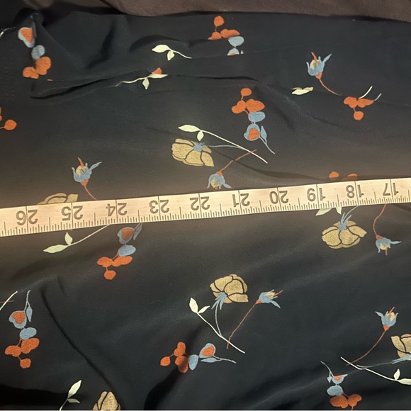 Beacon Womens 2X Navy Peasant Floral Tunic Top - Picture 7 of 7